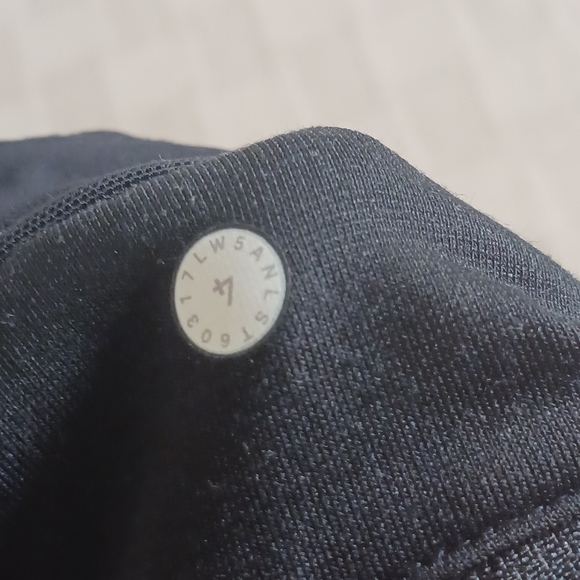 Lululemon Break Free Tight 25" - Picture 12 of 16